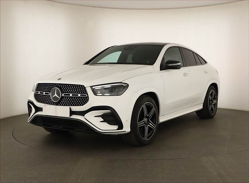 Mercedes-Benz GLE (2023) 450 d 4MATIC - fotka 2 z 21