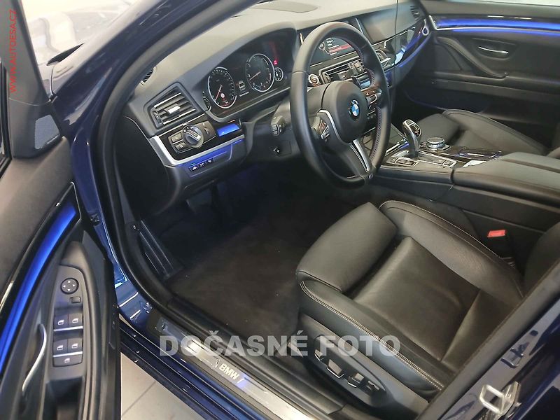 BMW Řada 5 (2016) 3.0 D 525d, ČR, servis.kniha - fotka 3 z 3