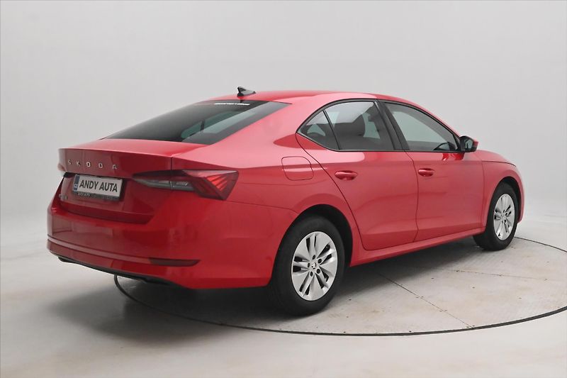 Škoda Octavia 2,0 TDI 110kW DSG VIRTUAL NAVI - fotka 5 z 29