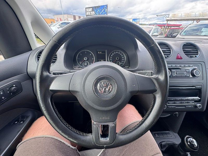 Volkswagen Caddy (2013) EDITION 30 1,6 TDI 75 KW TAŽNÉ - fotka 28 z 50
