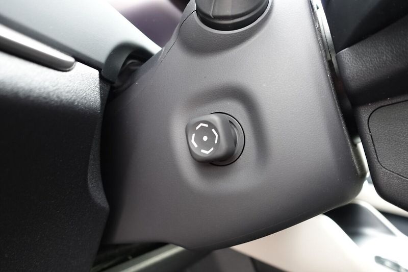 Lexus RZ 450e RZ450e Executive DIRECT4 - fotka 20 z 34