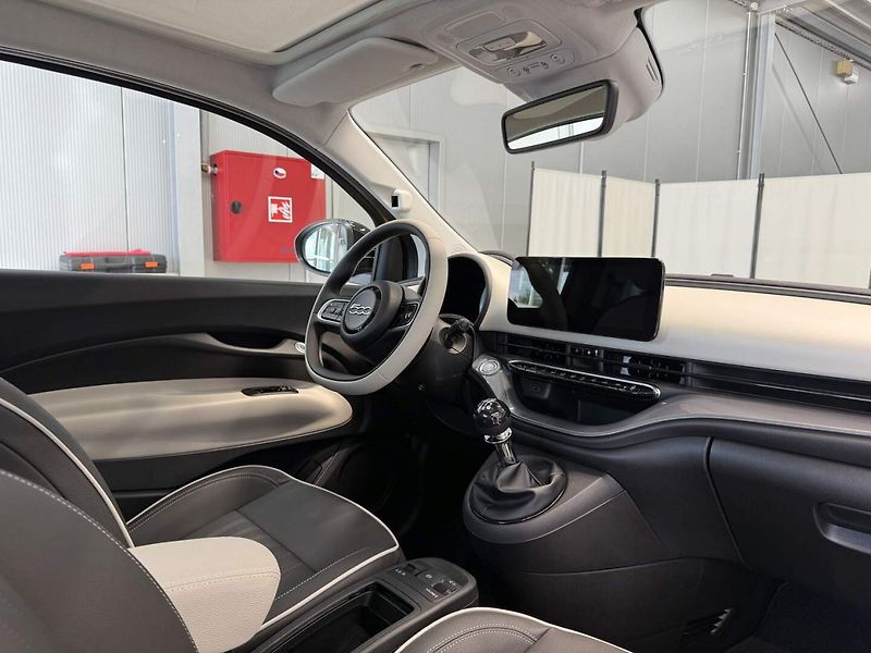 Fiat 500 (2026) La Prima Hybrid 1.0 BSG - fotka 21 z 23