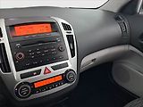 Kia Ceed (2009) 1.6 CVVT, nová STK, zamluveno - náhled 12
