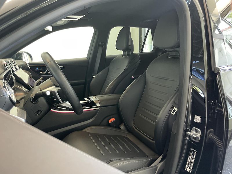 Mercedes-Benz GLC 200d 4Matic - fotka 20 z 35