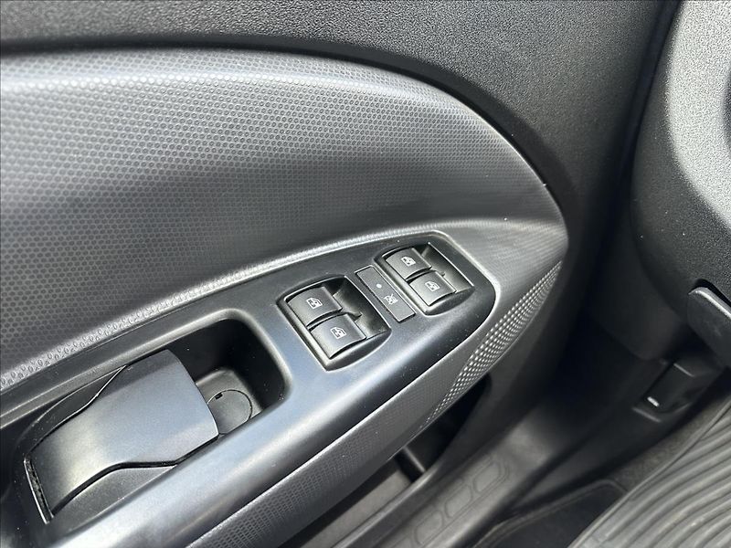 Fiat Dobló 2,0 JTD TAŽNÉ TOP - fotka 22 z 37