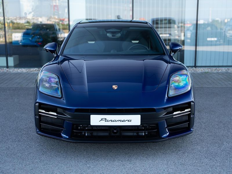 Porsche Panamera 4 E-Hybrid - fotka 15 z 15