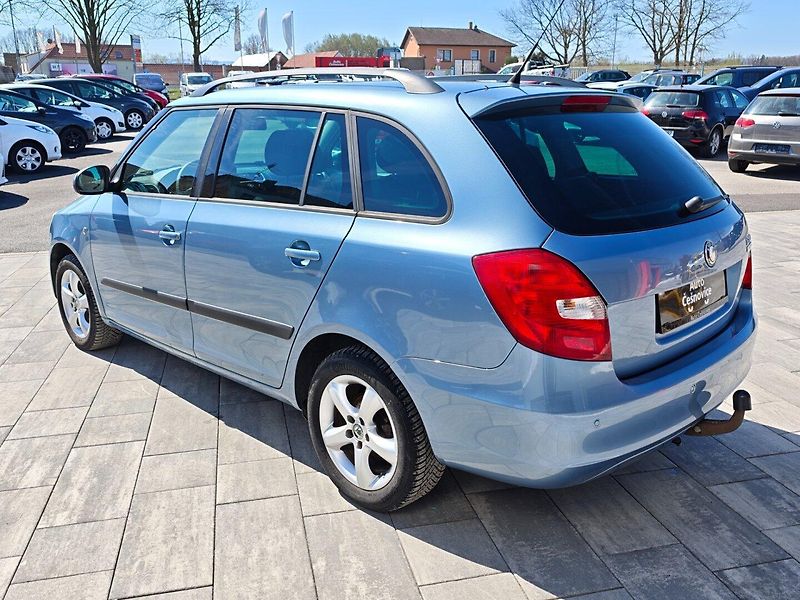 Škoda Fabia (2009) 1,4i 63 KW Top Clever - fotka 8 z 28