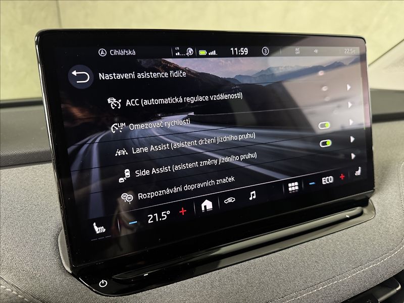 Škoda Enyaq 60 LED Matrix Tepelko Assist - fotka 28 z 50