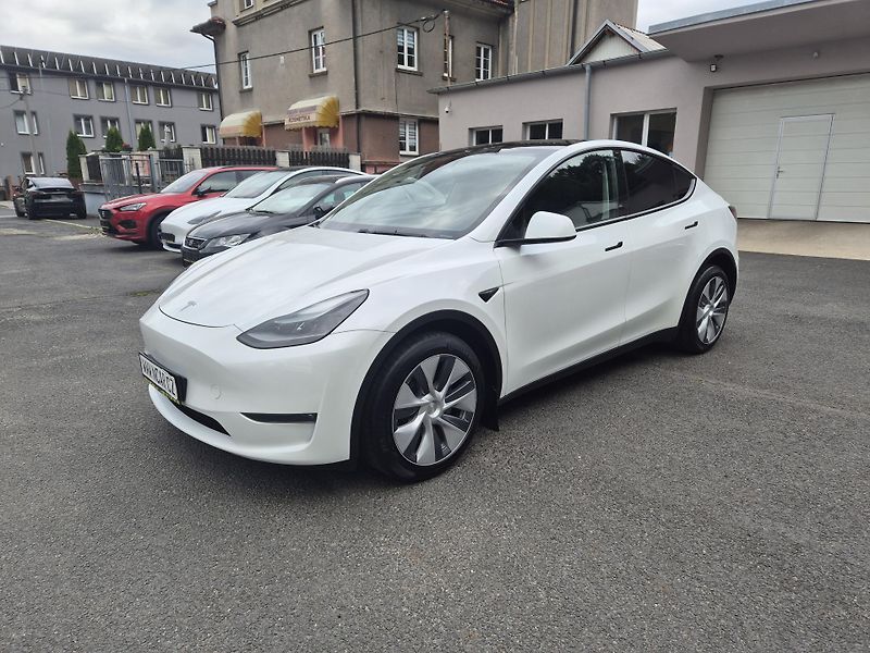 Tesla Model Y LONG RANGE DUAL MOTOR TZ 91 % - fotka 2 z 50