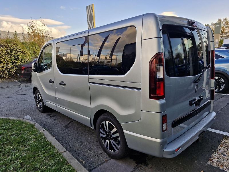 Renault Trafic (2026)  L1 SpaceClass Automat 7 míst - fotka 4 z 18