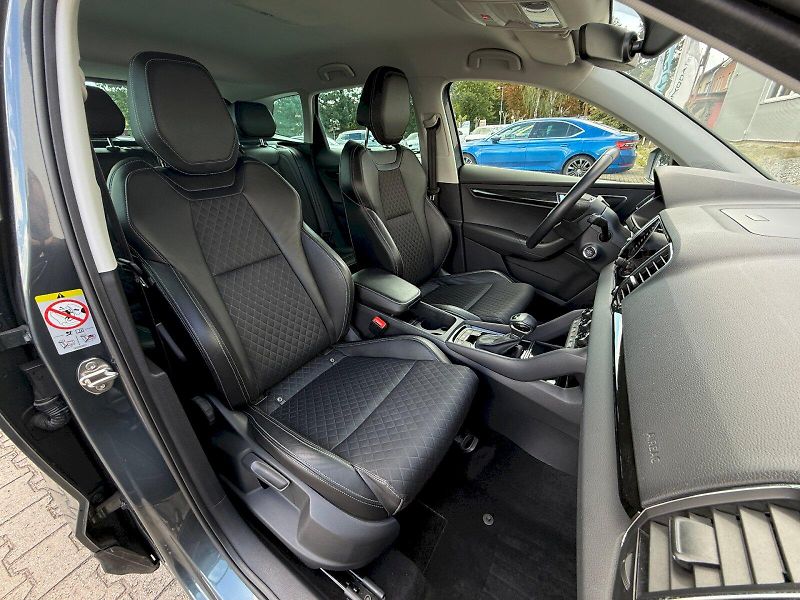 Škoda Karoq (2021) 1.5 TSI 110 kW DSG Style Plus - fotka 21 z 24