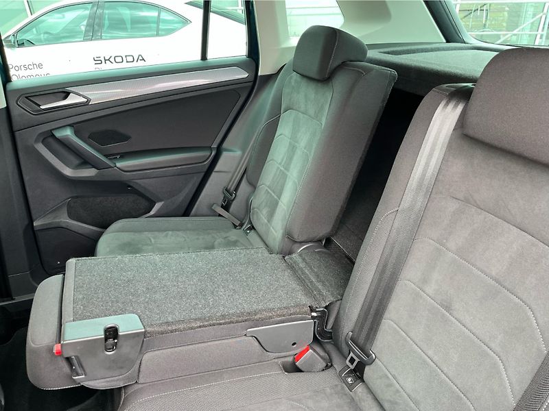 Volkswagen Tiguan Life 2.0 TDI 110 kW DSG - fotka 24 z 30
