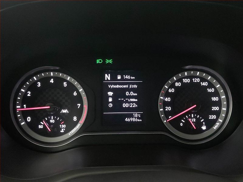Hyundai i10 (2020) 1.0, Automat, Serv.kniha - fotka 11 z 17