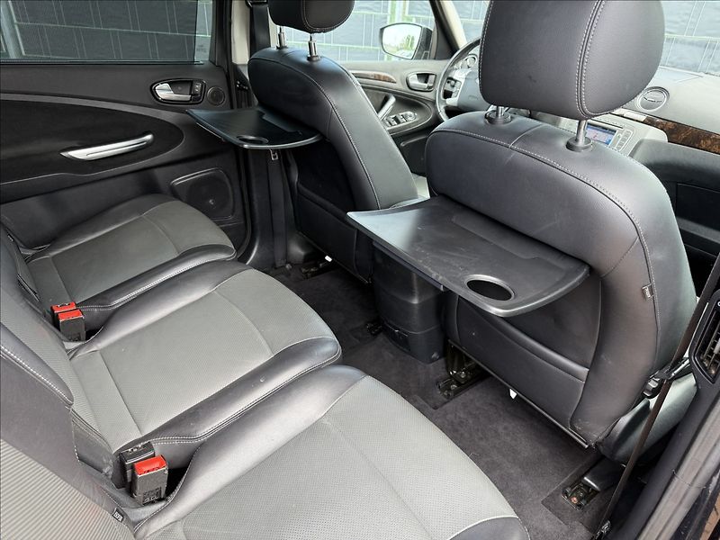 Ford Galaxy 2.0 TDCi Ghia 7míst - fotka 23 z 23