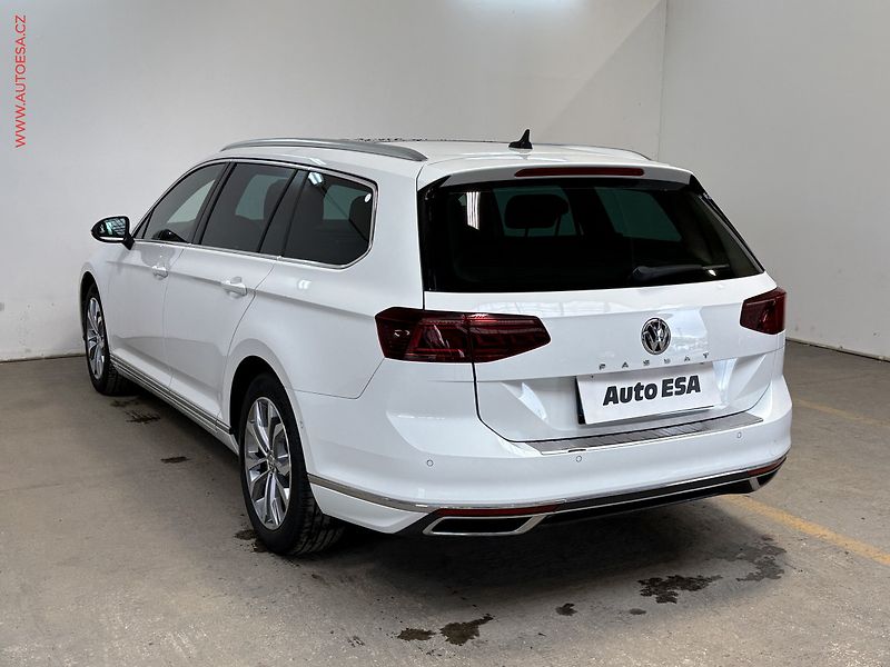 Volkswagen Passat (2020) 2.0 TDi, DSG, navi, LED - fotka 6 z 19