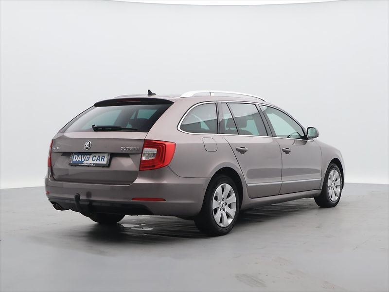 Škoda Superb 2,0 TDI 103kW DSG Elegance - fotka 7 z 31