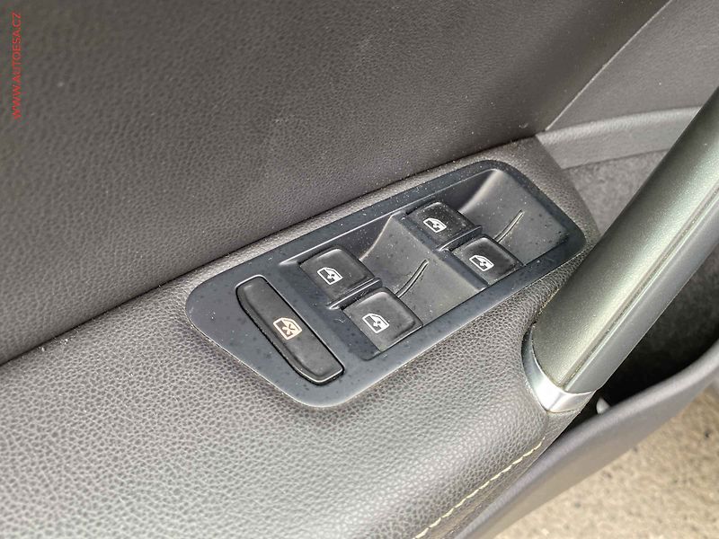 Volkswagen Golf (2017) 1.2 TSi, Comfortline, bixen - fotka 13 z 17