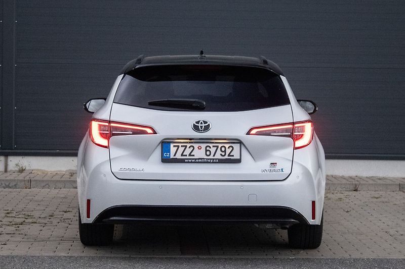 Toyota Corolla - fotka 6 z 15