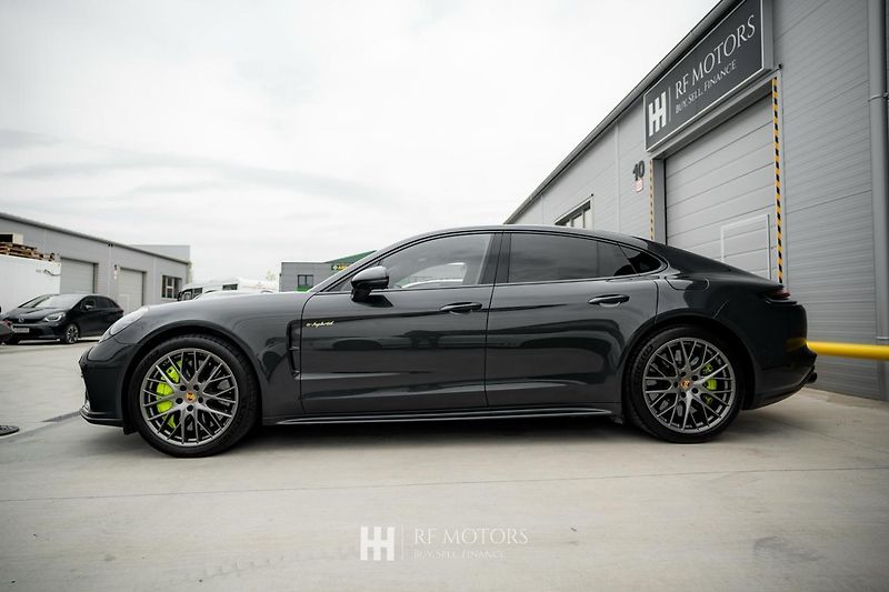 Porsche Panamera (2020) Turbo S E-Hybrid - fotka 7 z 55