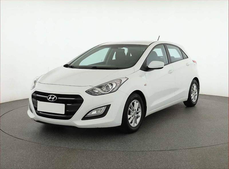 Hyundai i30 (2016) 1.6 MPI, Serv.kniha, Tempomat - fotka 2 z 19