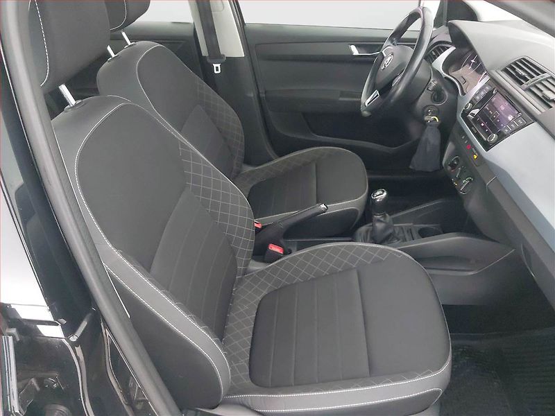 Škoda Fabia (2018) Ambition 1.0 TSI - fotka 9 z 17