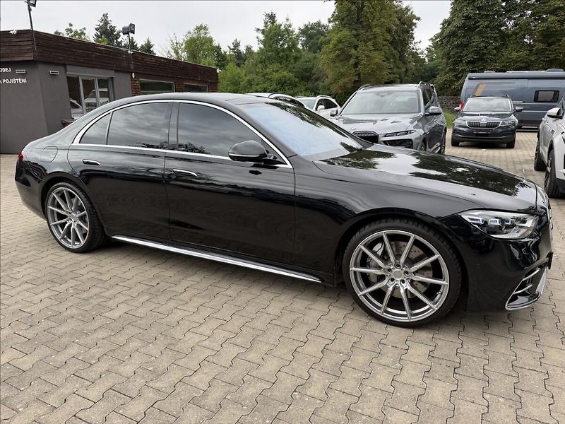 Mercedes-Benz Třídy S 400d AMG 4Matic - fotka 4 z 36