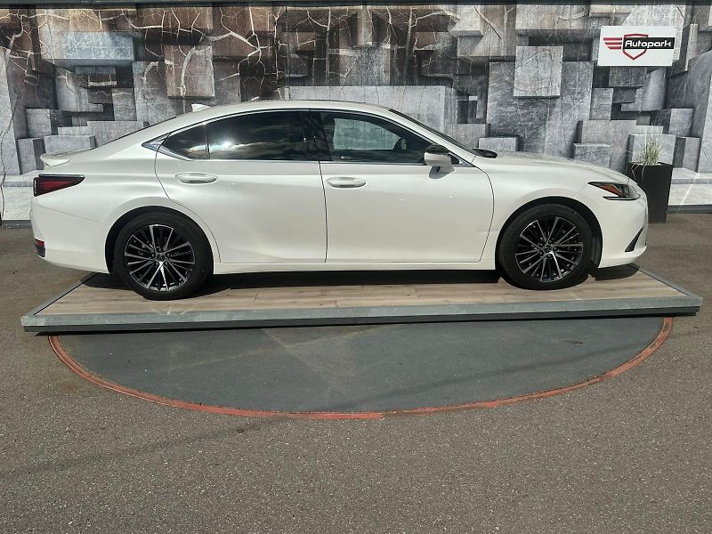 Lexus ES 300h (2024) 2.5HEV,131KW, BUSINESS EDITION - fotka 5 z 45