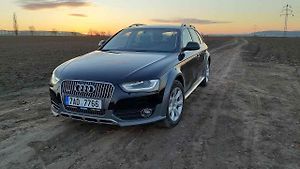 Audi A4 Allroad je reprezentativní a téměř k nerozeznání od většího allroadu odvozeného od A6. 2