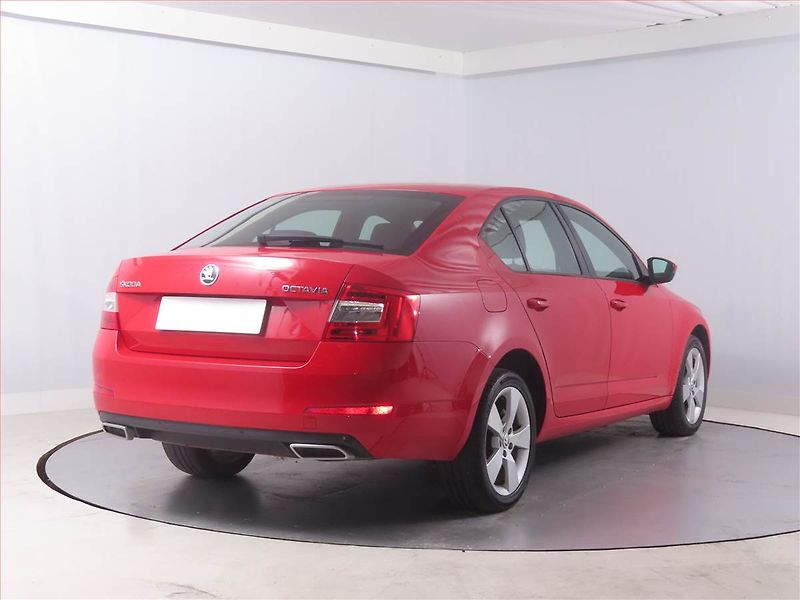 Škoda Octavia (2016) 1.6 TDI, Tempomat - fotka 5 z 18