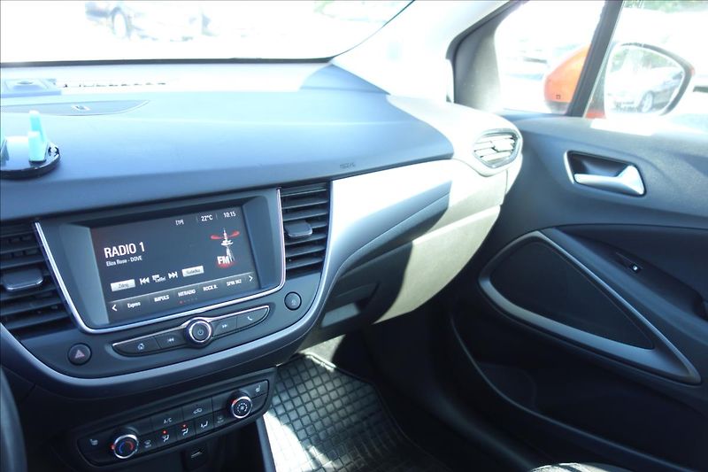 Opel Crossland X 1,2 T 96KW,ČR,SERVIS.KN.,AT. - fotka 33 z 38