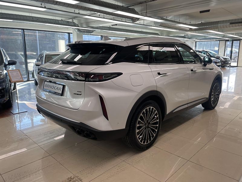 Omoda 9 (2025) Omoda 9 PHEV Premium  - fotka 6 z 22