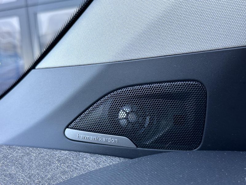 BMW i3 s 120Ah 135kw - fotka 22 z 24
