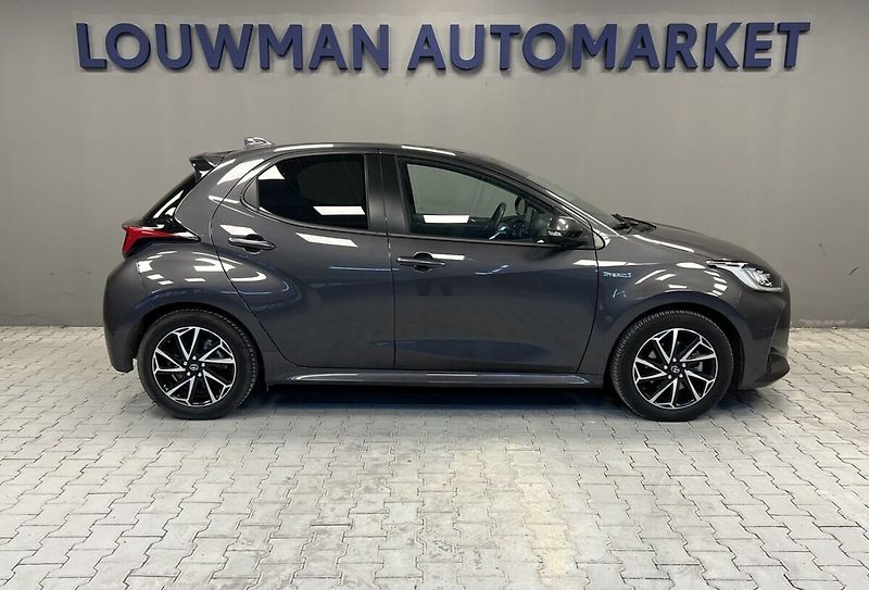 Toyota Yaris 1.5 Hybrid AT COMFORT STYLE TE - fotka 16 z 16