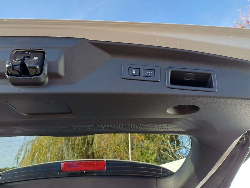 Subaru Forester COMFORT FB20 100 kW CVT - fotka 8 z 23