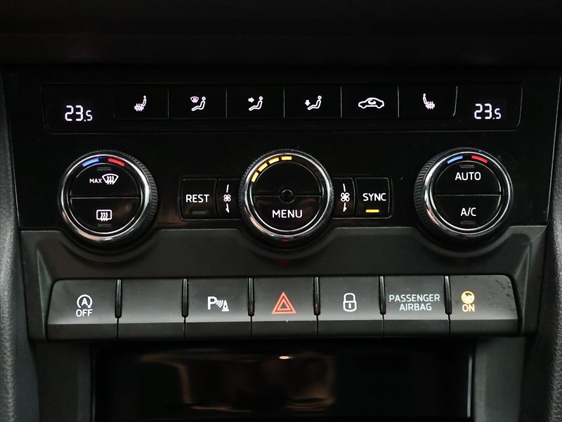 Škoda Kodiaq 2,0 TDI 110kW 4x4 DSG CZ - fotka 25 z 34