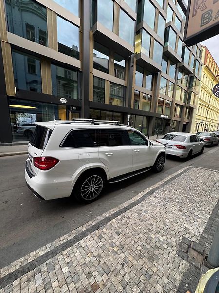 Mercedes-Benz GLS (2019) - fotka 3 z 14