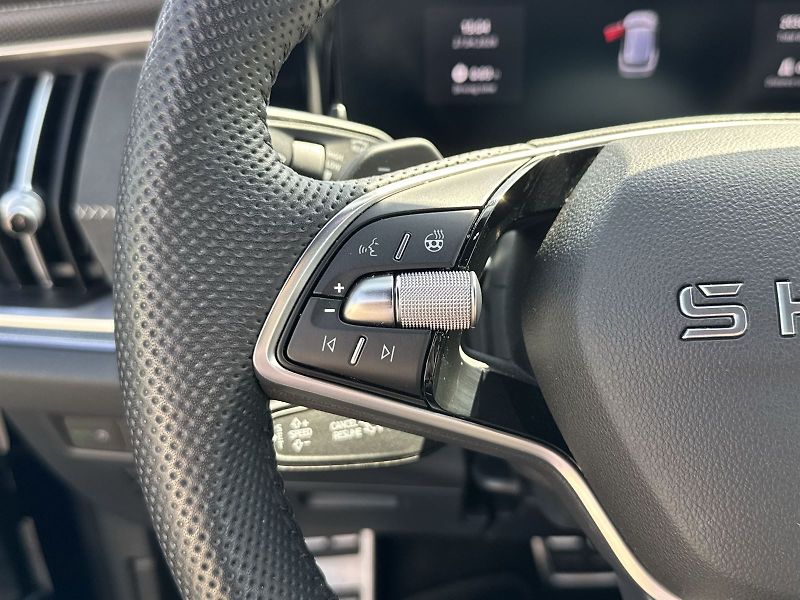 Škoda Kodiaq (2025) 2.0 TDI 4x4 DSG Sportline - fotka 15 z 36