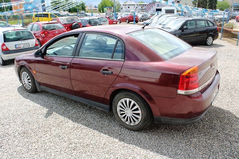 Opel Vectra (2002) 1,8i KLIMA EL.OKNA TEMPOMAT - fotka 5 z 16