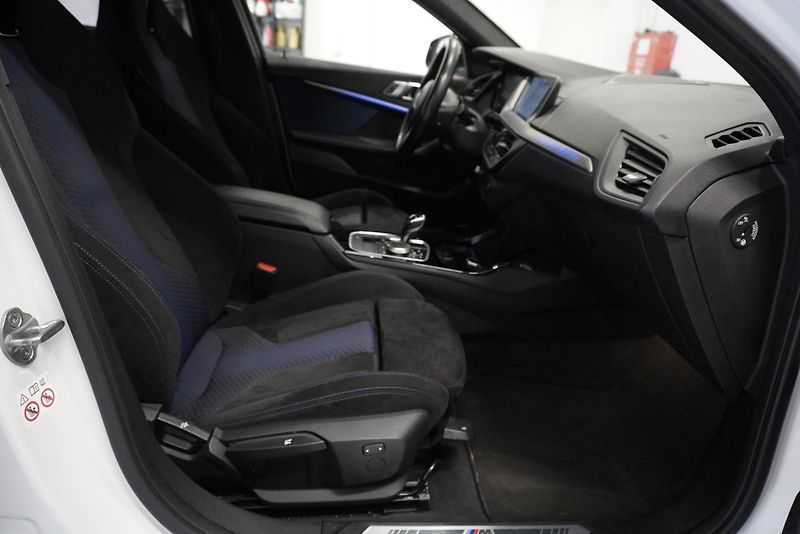 BMW Řada 1 120D 2,0 XDRIVE M-SPORT AUT. - fotka 24 z 25