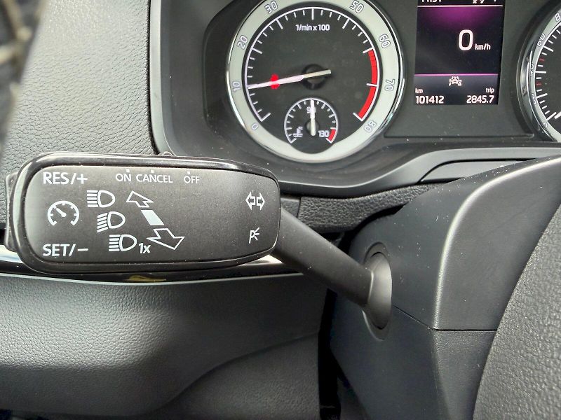 Škoda Karoq (2019) 1.5 TSI 110kW DSG SportLine - fotka 13 z 35