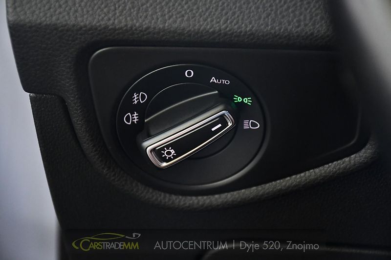 Volkswagen Touran 1.6TDi DSG  - fotka 27 z 48