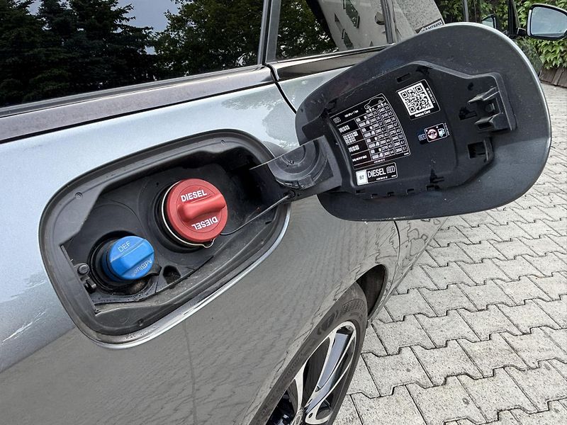 Mercedes-Benz Třídy E (2018) E400 D - fotka 31 z 32
