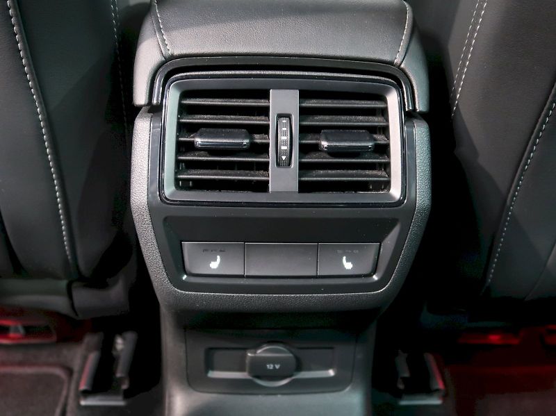 Škoda Kodiaq (2022) SPORTLINE 2.0TDI 147KW 4x4 DSG - fotka 35 z 38