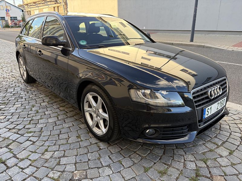 Audi A4 2,0 TDI, manual, nehavarovane - fotka 3 z 26