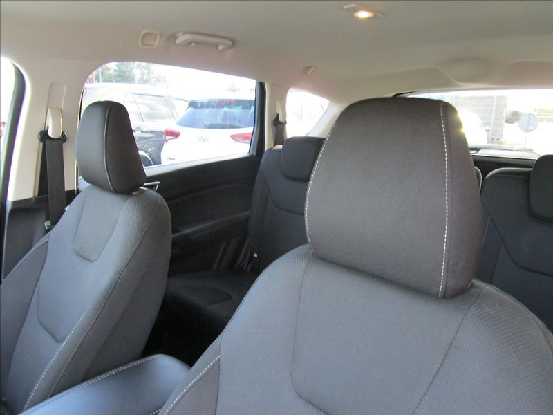 Ford S-MAX 1.5 EcoBoost, aut. klima, LED - fotka 15 z 44