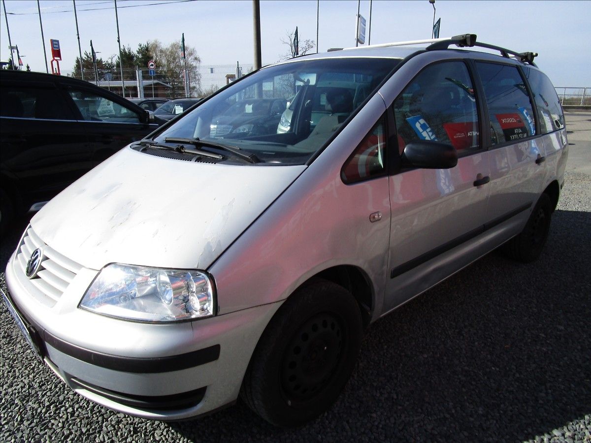 Volkswagen Sharan 1.9TDi aut. klima, 7 míst