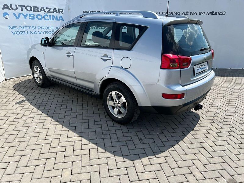 Peugeot 4007 (2009) 2.2HDi 115kW 4x4 - fotka 6 z 36