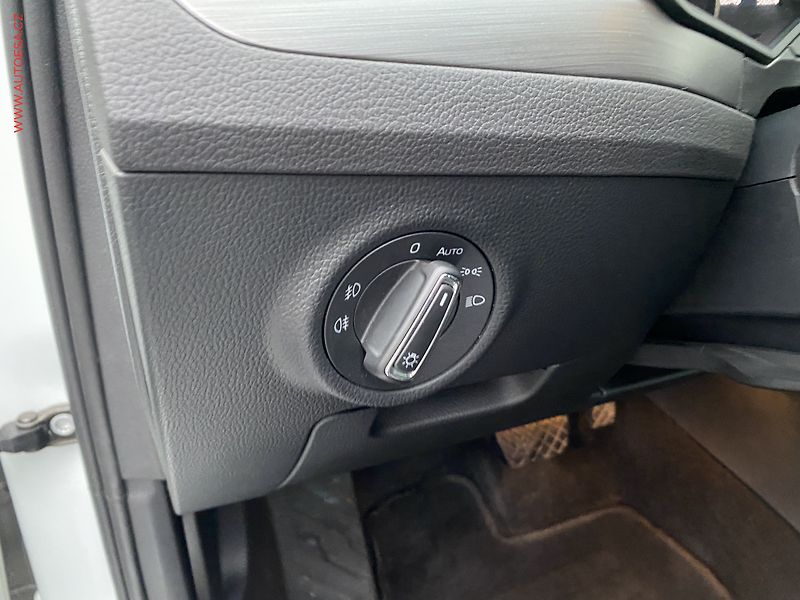 Škoda Superb (2017) 2.0TDi, Style, DSG, TZ, +ALU - fotka 15 z 18