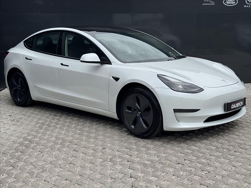 Tesla Model 3 LR REFRESH 4WD 82kWh - fotka 2 z 32