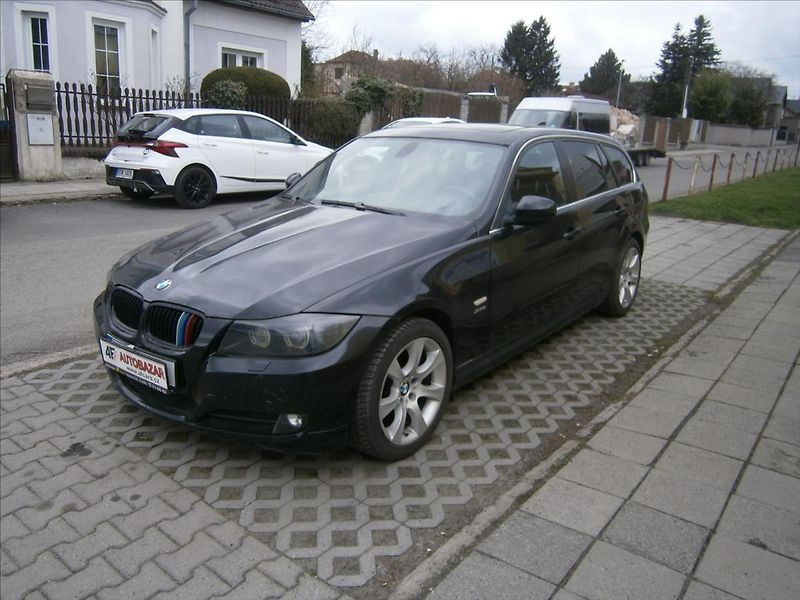 BMW Řada 3 3,0 D  330D XDRIVE - fotka 3 z 12